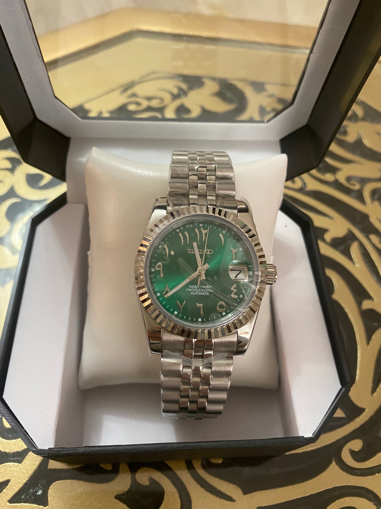 GREEN ARABIC DIAL